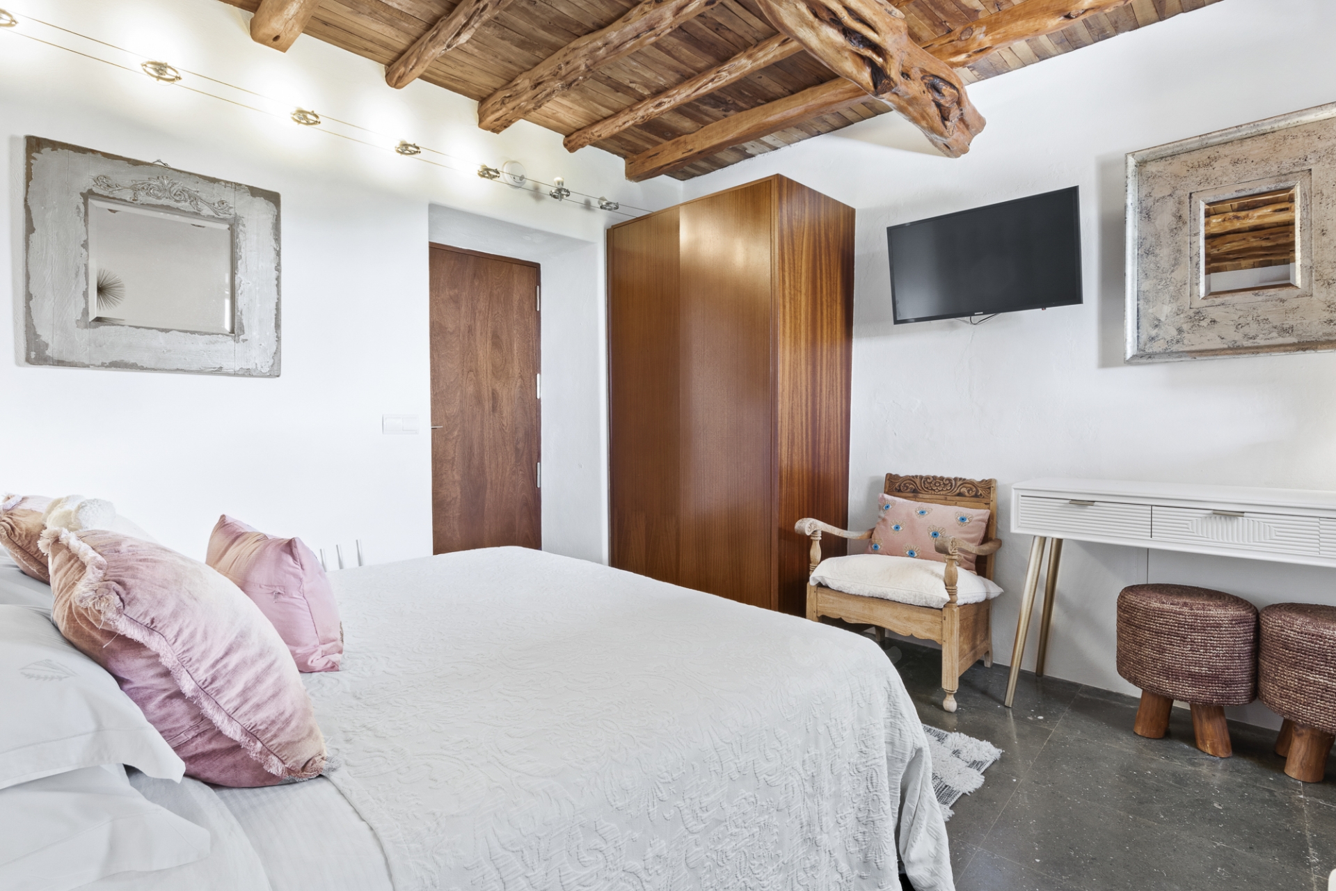 Sanna, San Carlos 57