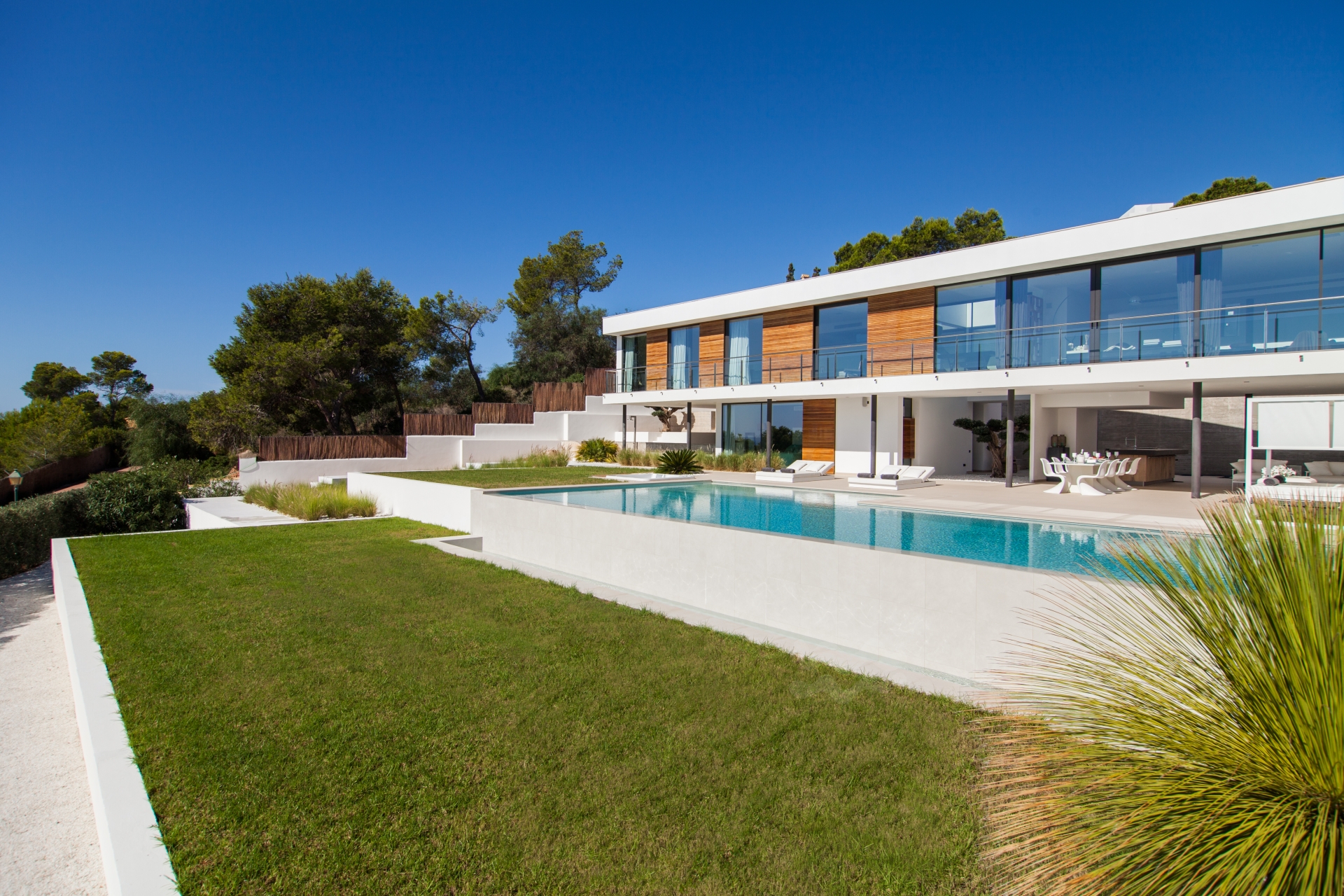 Charlize, Es Cubells 6