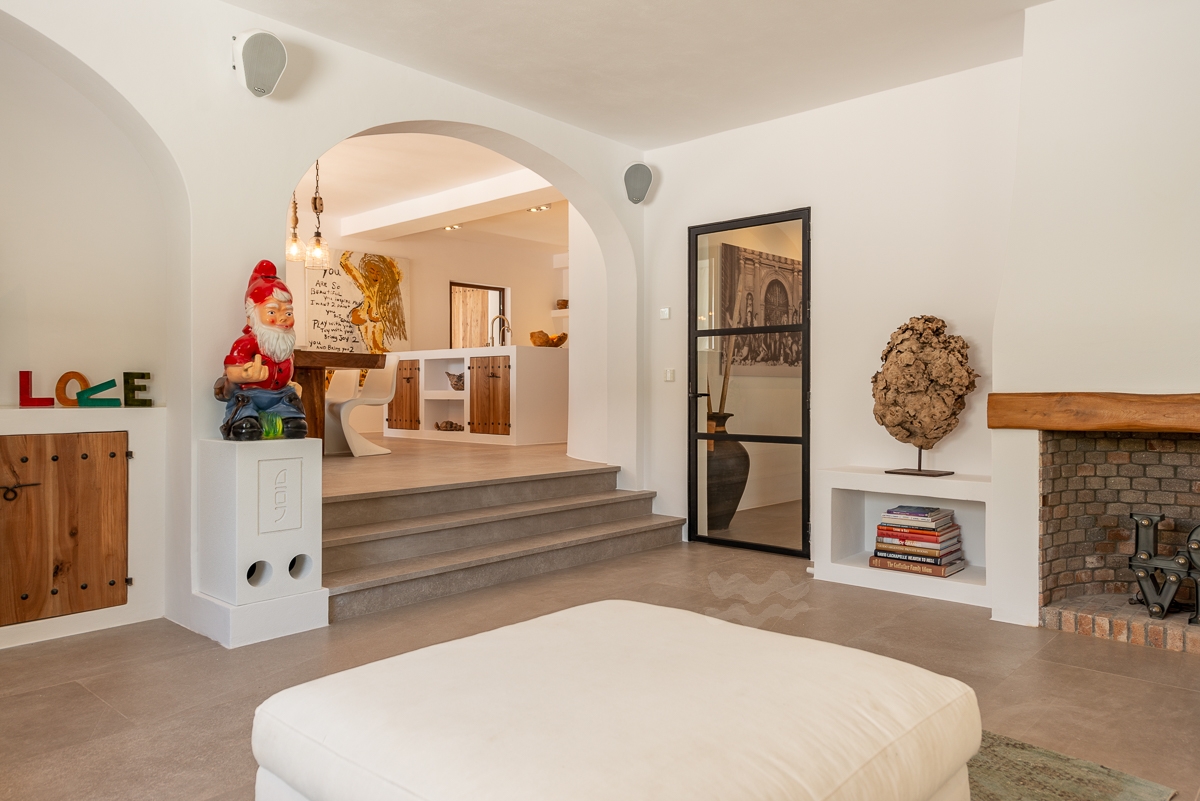 Meera, Cala Vadella 25