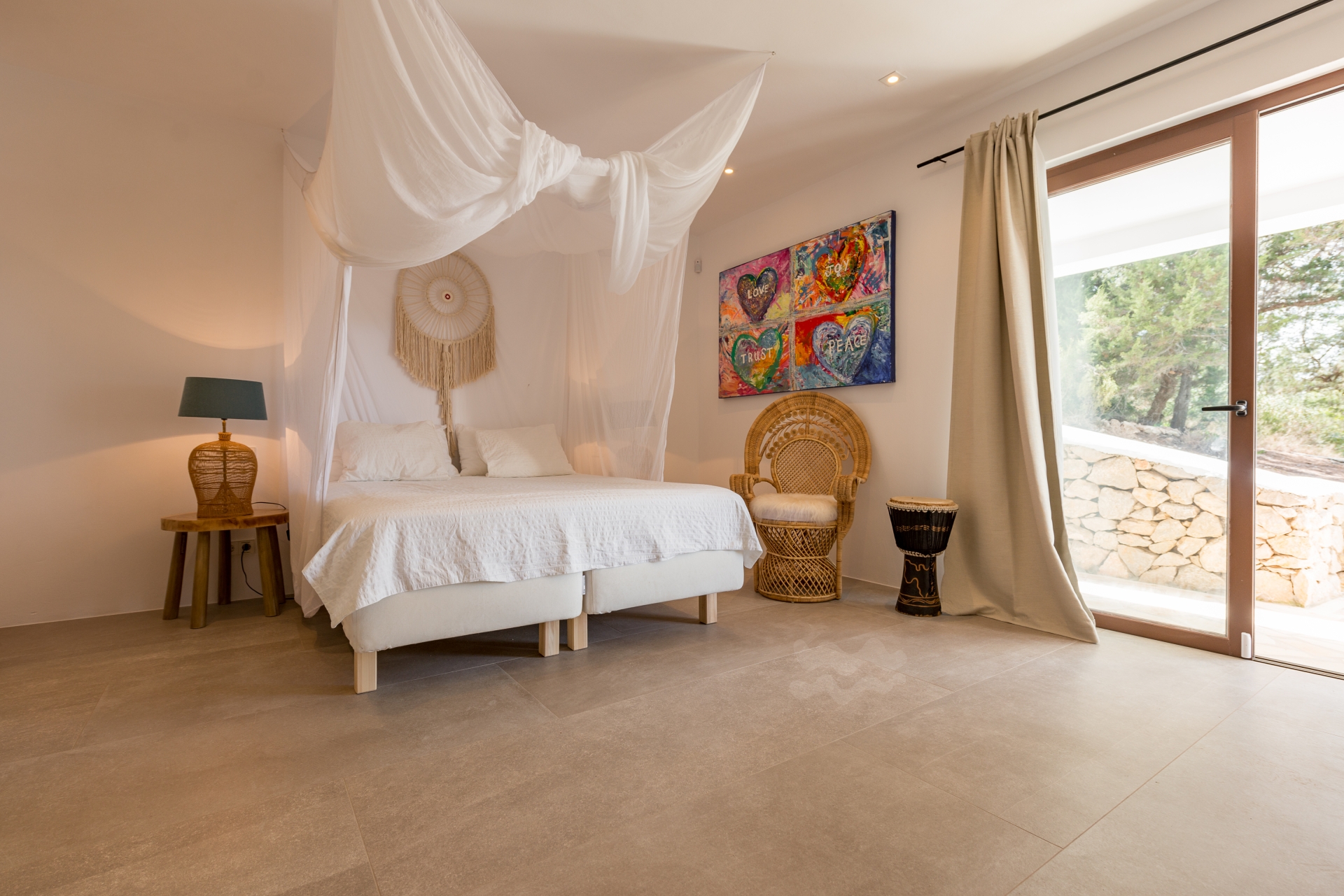 Meera, Cala Vadella 28