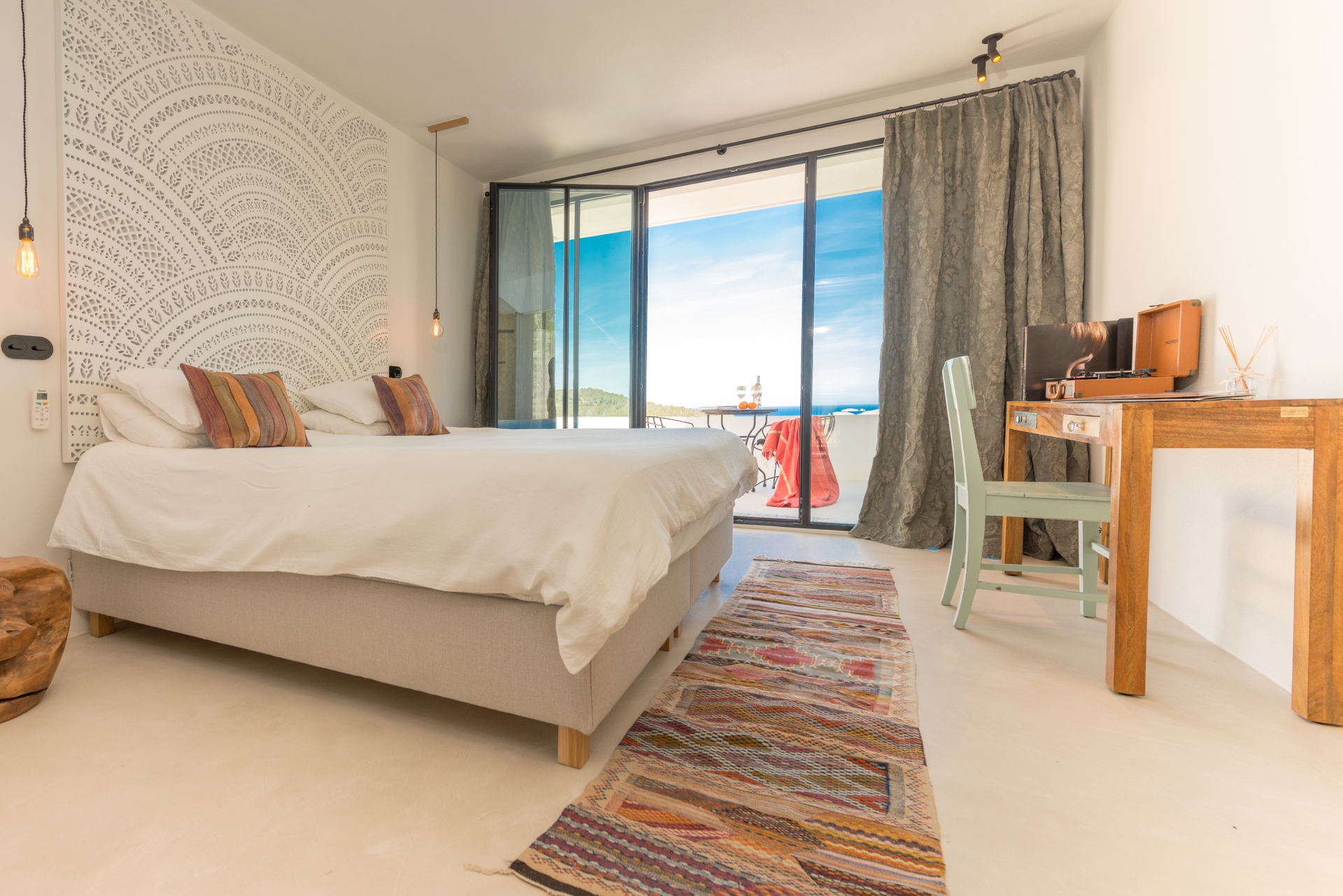 Sophia, Cala Tarida 31