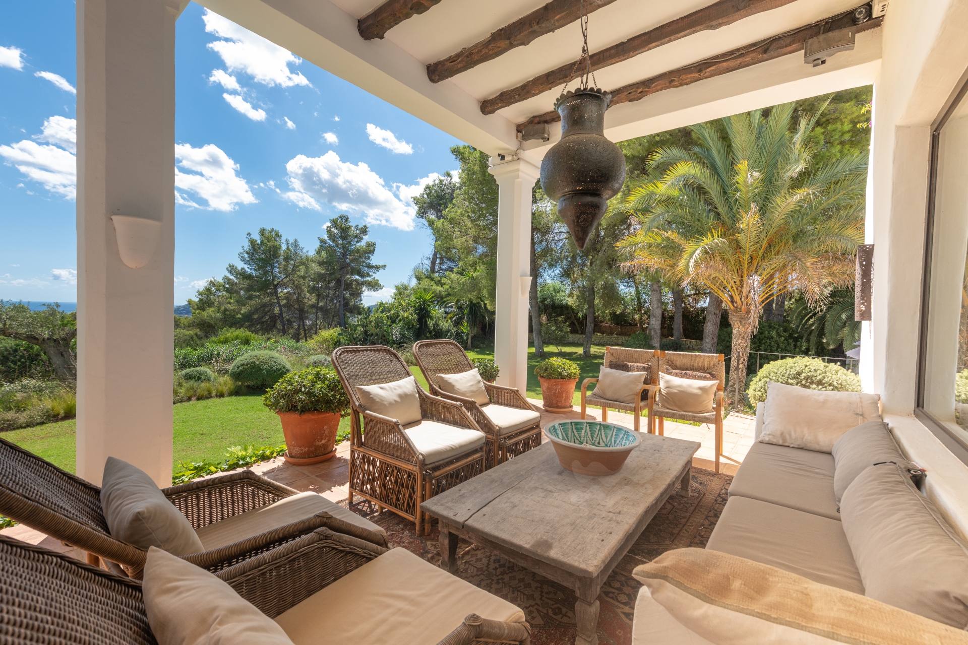 Nuria, Santa Gertrudis 6