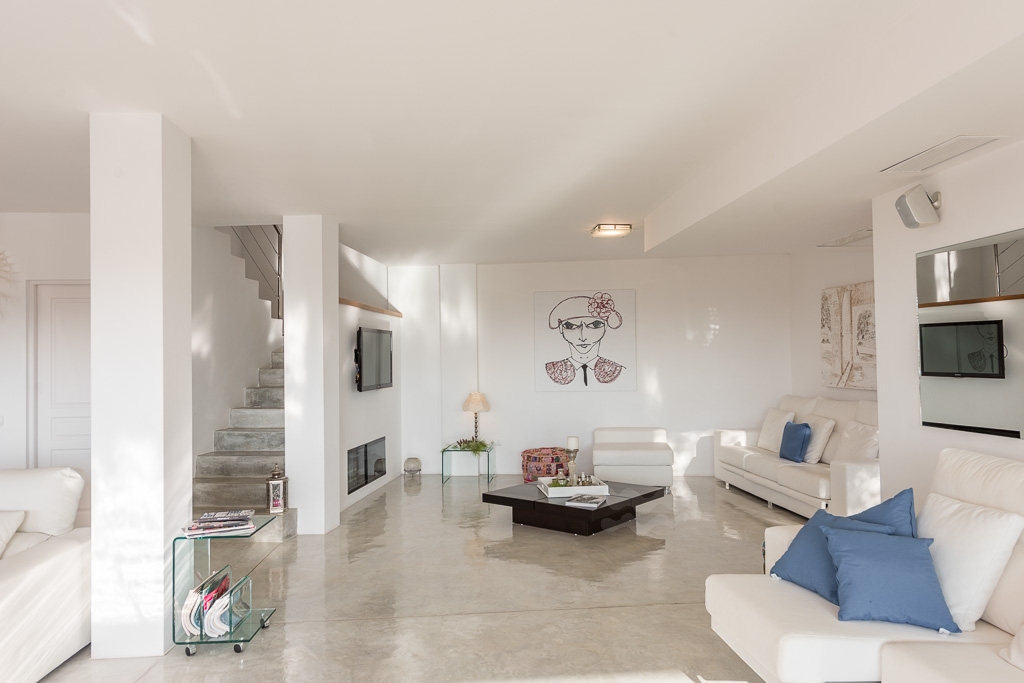 Lily, Cala Salada 12