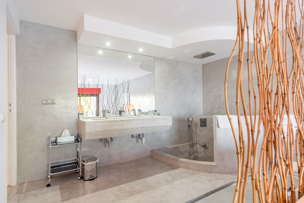 Lily, Cala Salada 85