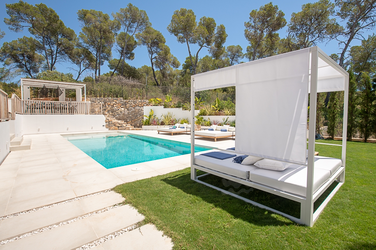 Blake, Can Furnet 123