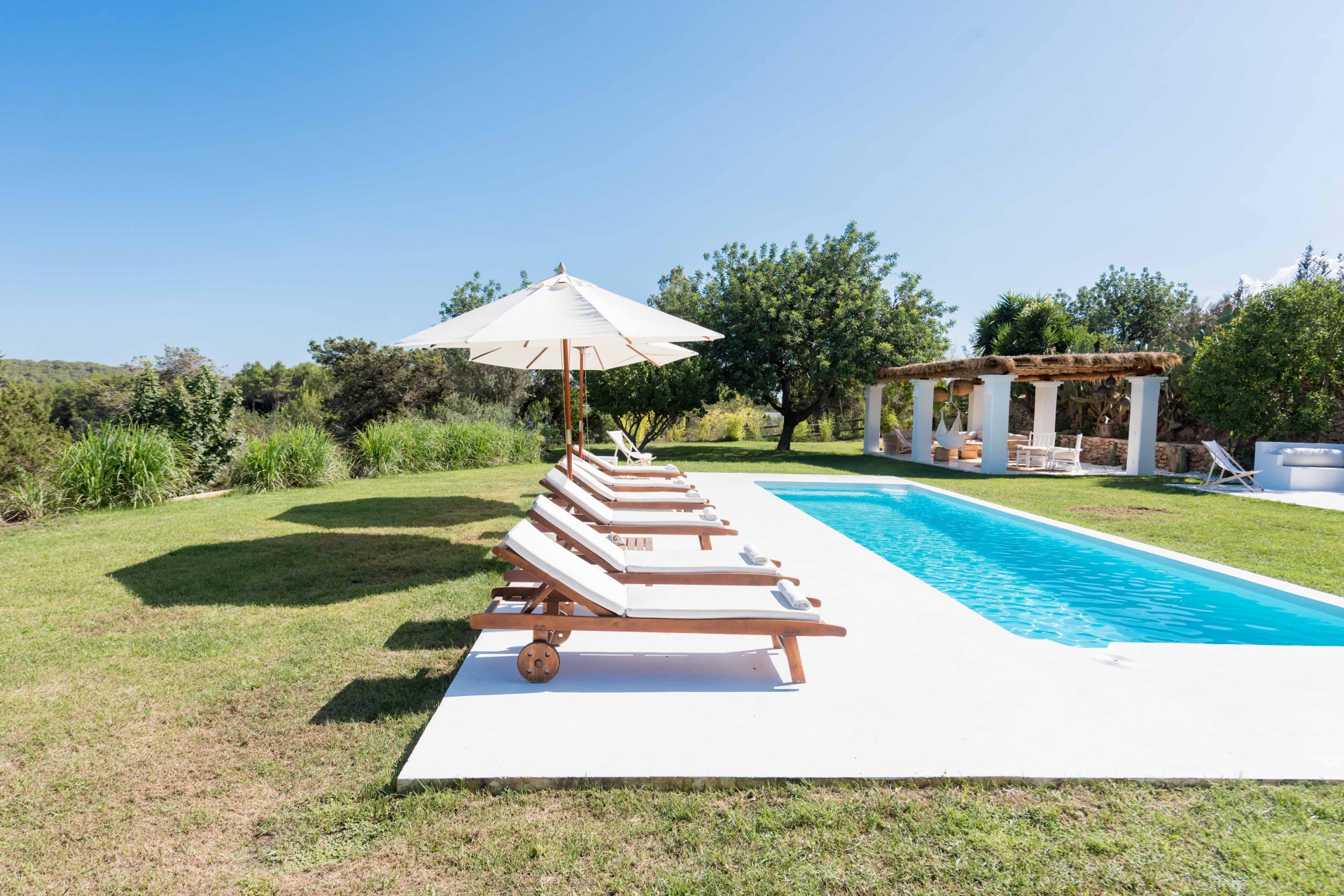 Aurora, Santa Gertrudis 6