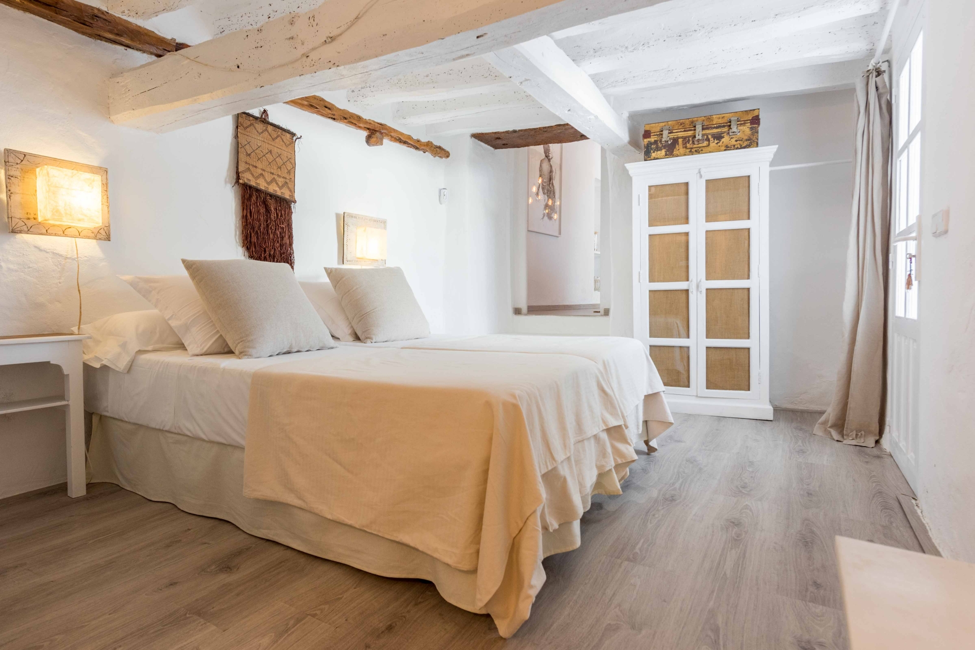 Aurora, Santa Gertrudis 42