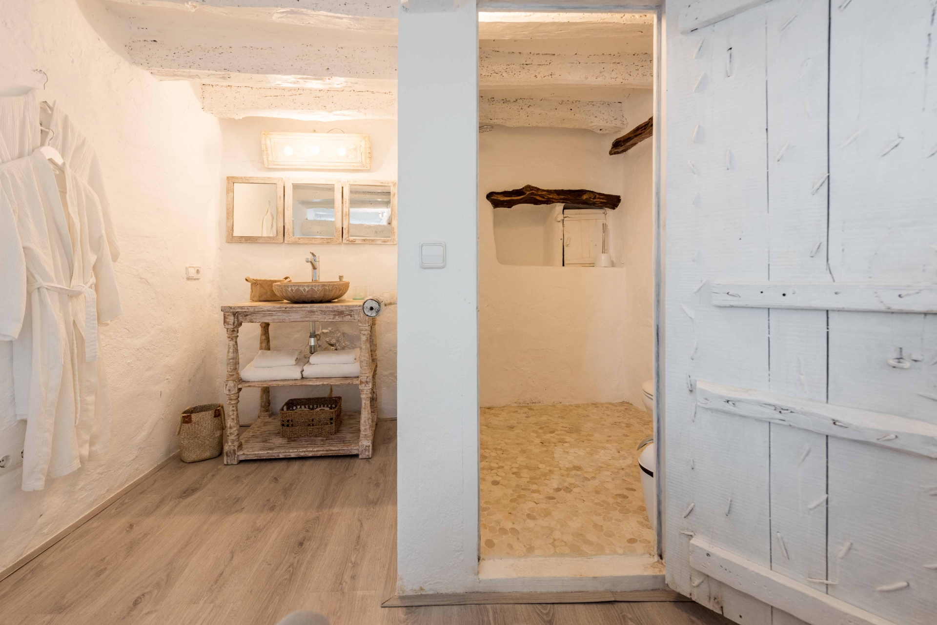 Aurora, Santa Gertrudis 43