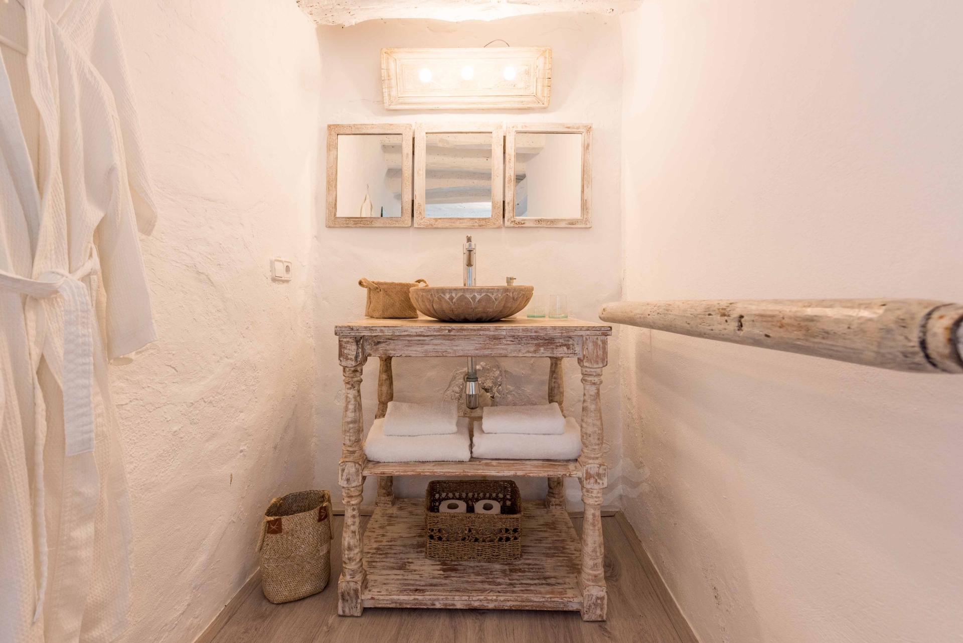 Aurora, Santa Gertrudis 44