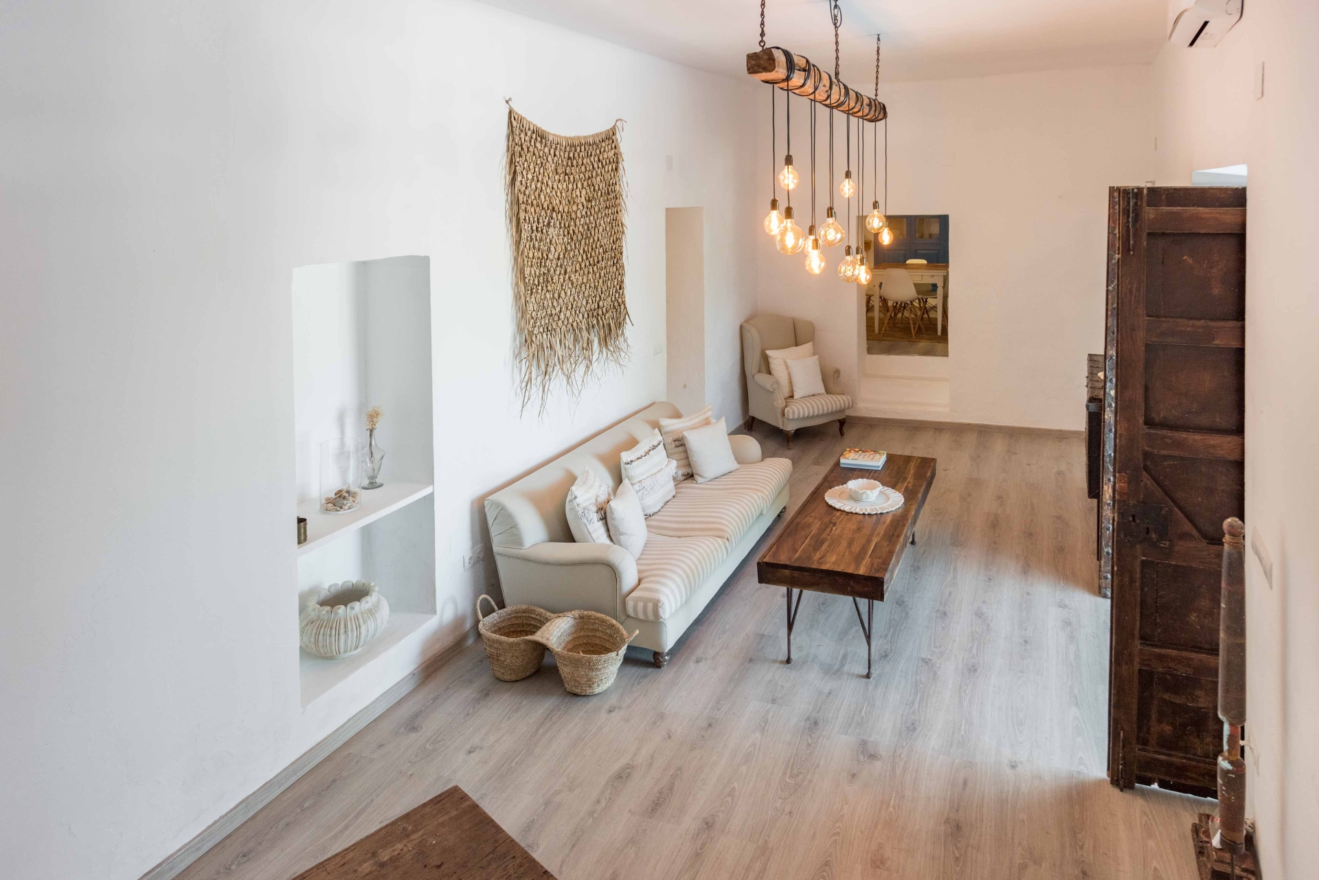 Aurora, Santa Gertrudis 36