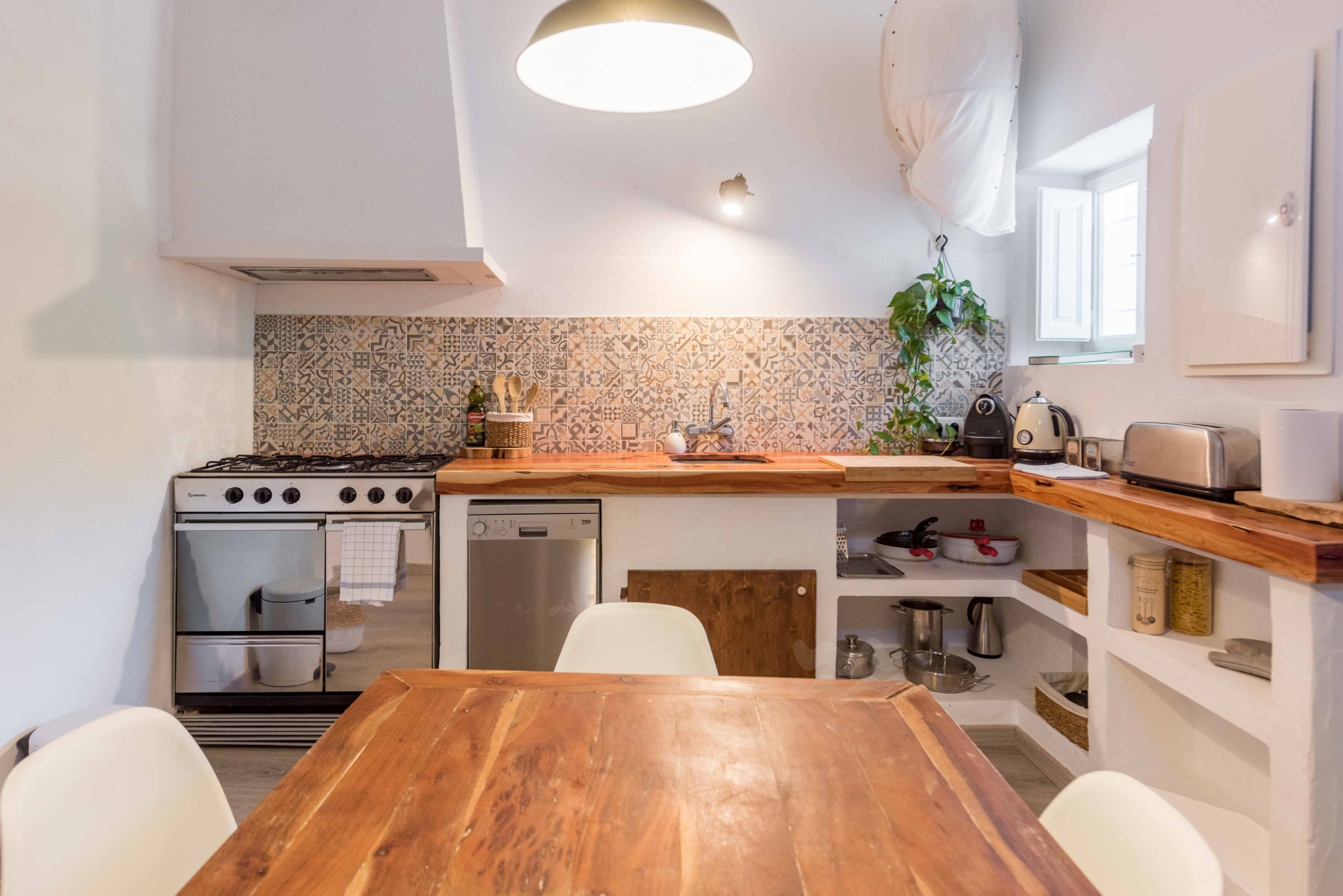 Aurora, Santa Gertrudis 51