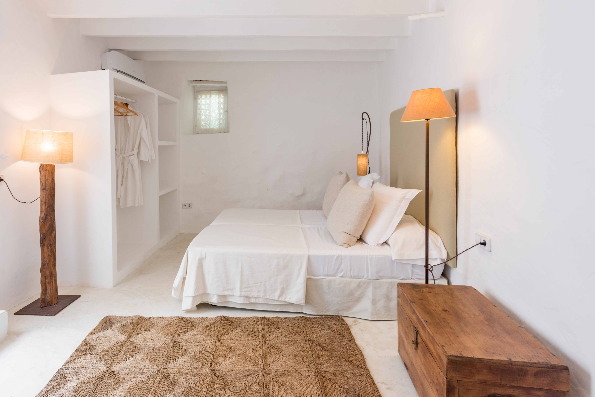 Aurora, Santa Gertrudis 62