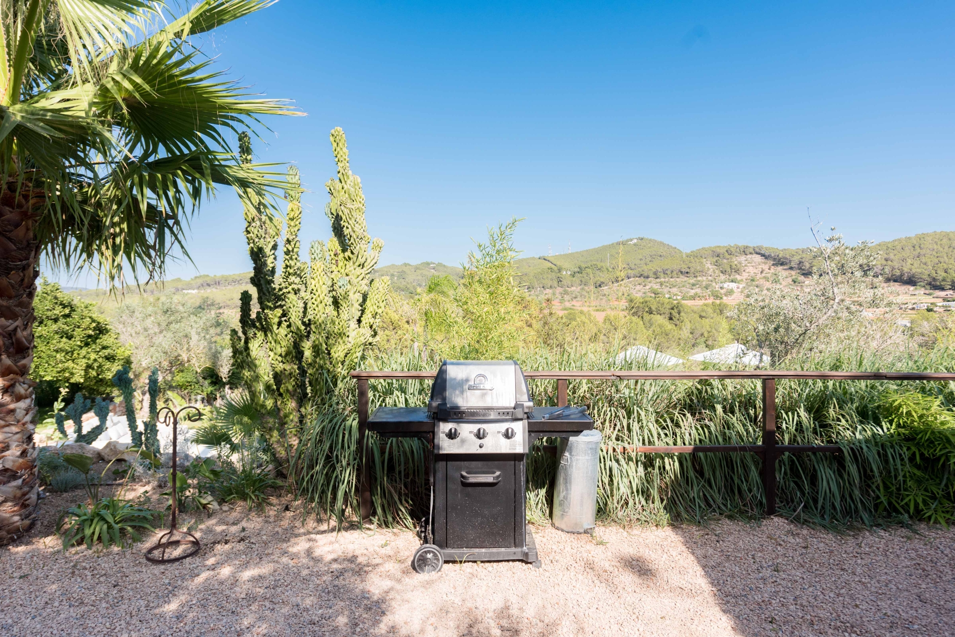 Aurora, Santa Gertrudis 75