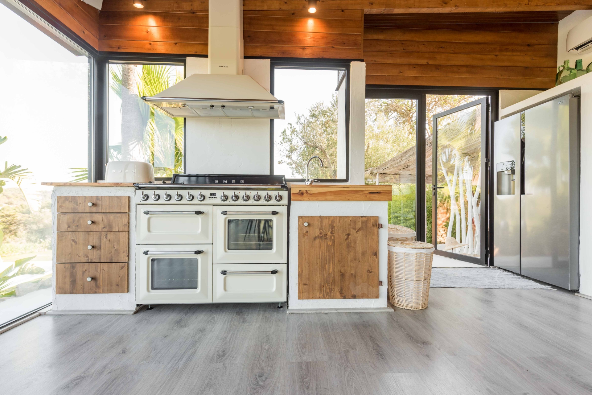 Aurora, Santa Gertrudis 25