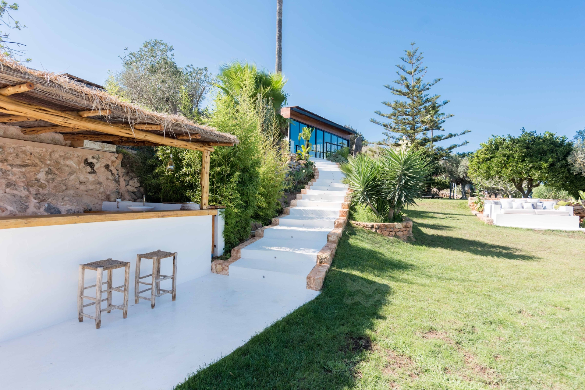 Aurora, Santa Gertrudis 5