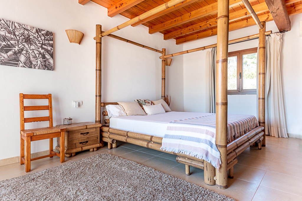 Yarah, Santa Eulalia 25