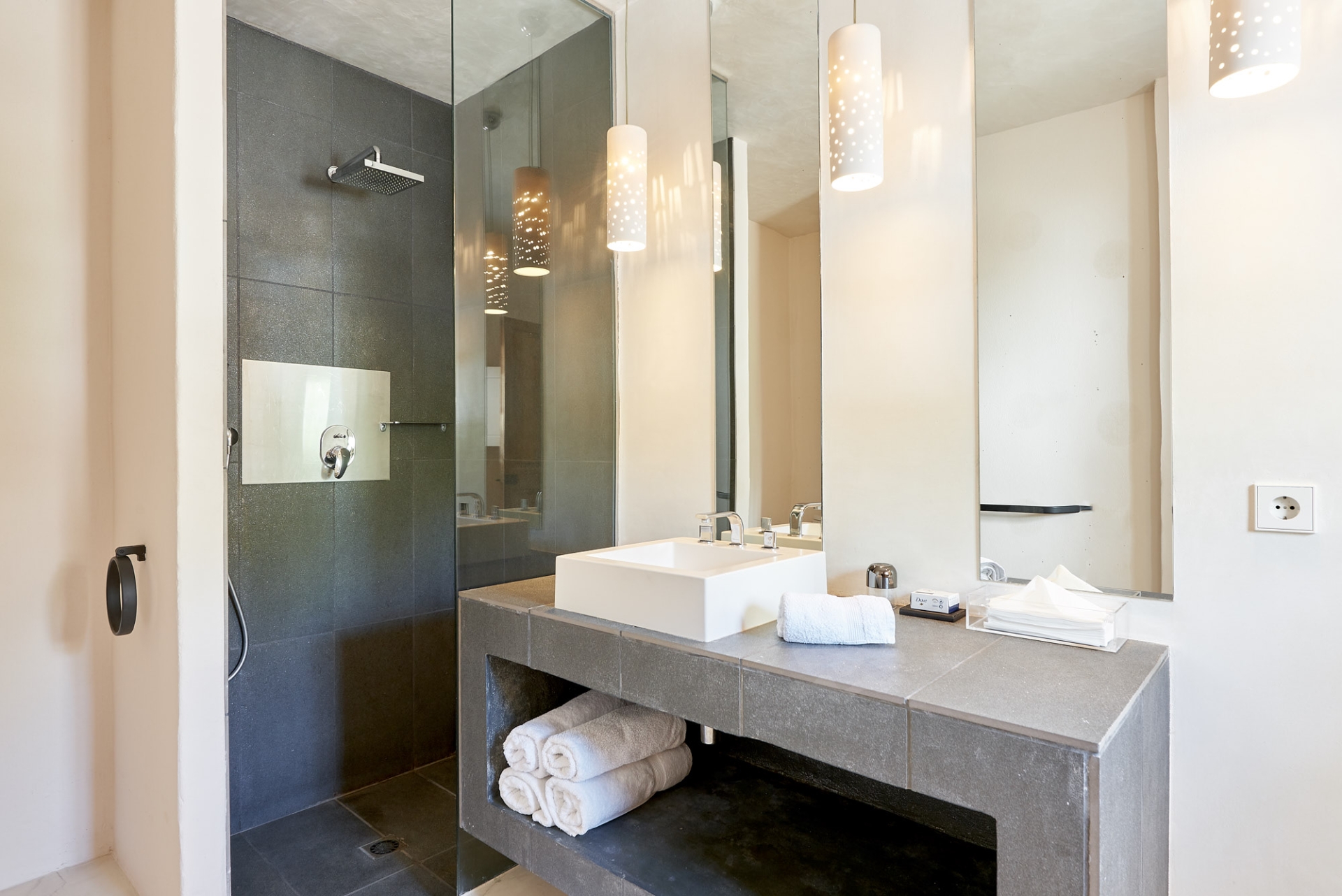 Josephine, San Augustin 56