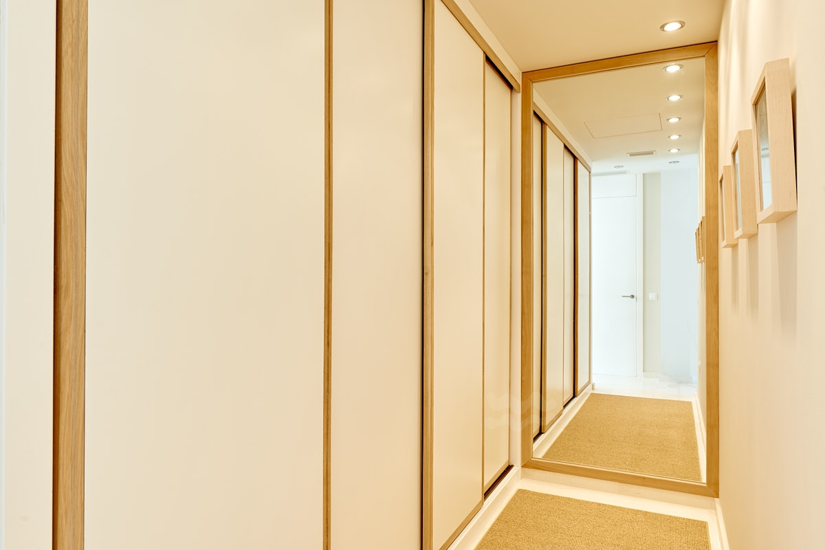 Emilia, Roca Llisa 66