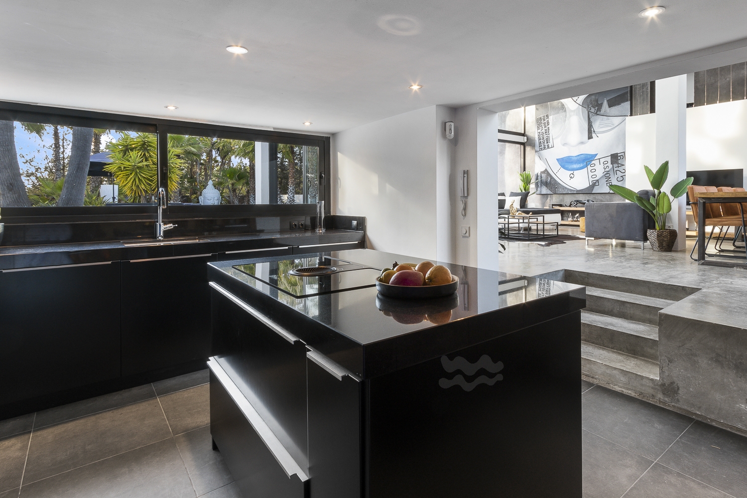 Zoe, Sant Antonio 56