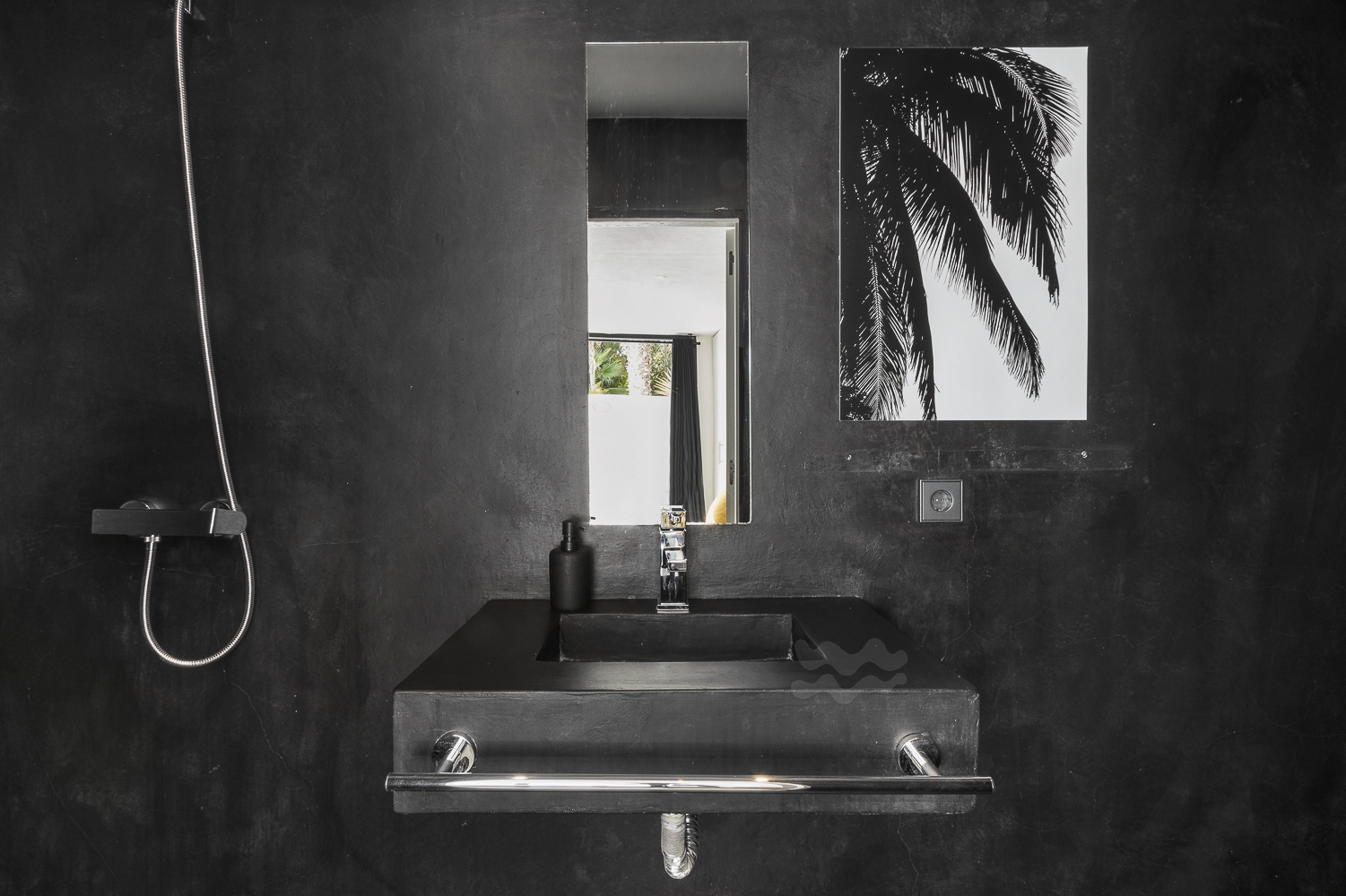 Zoe, Sant Antonio 81