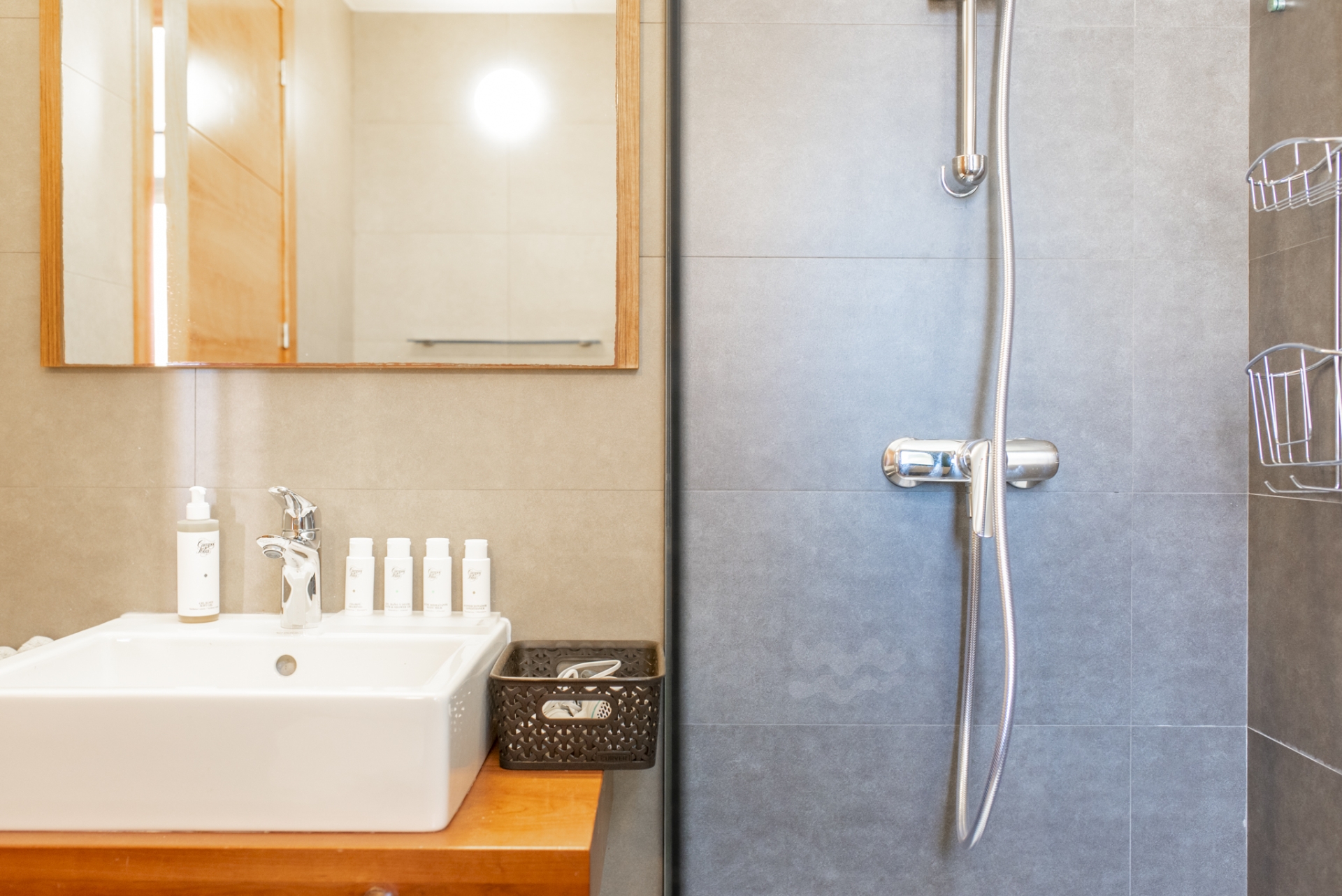 Floor, Cala Tarida 15