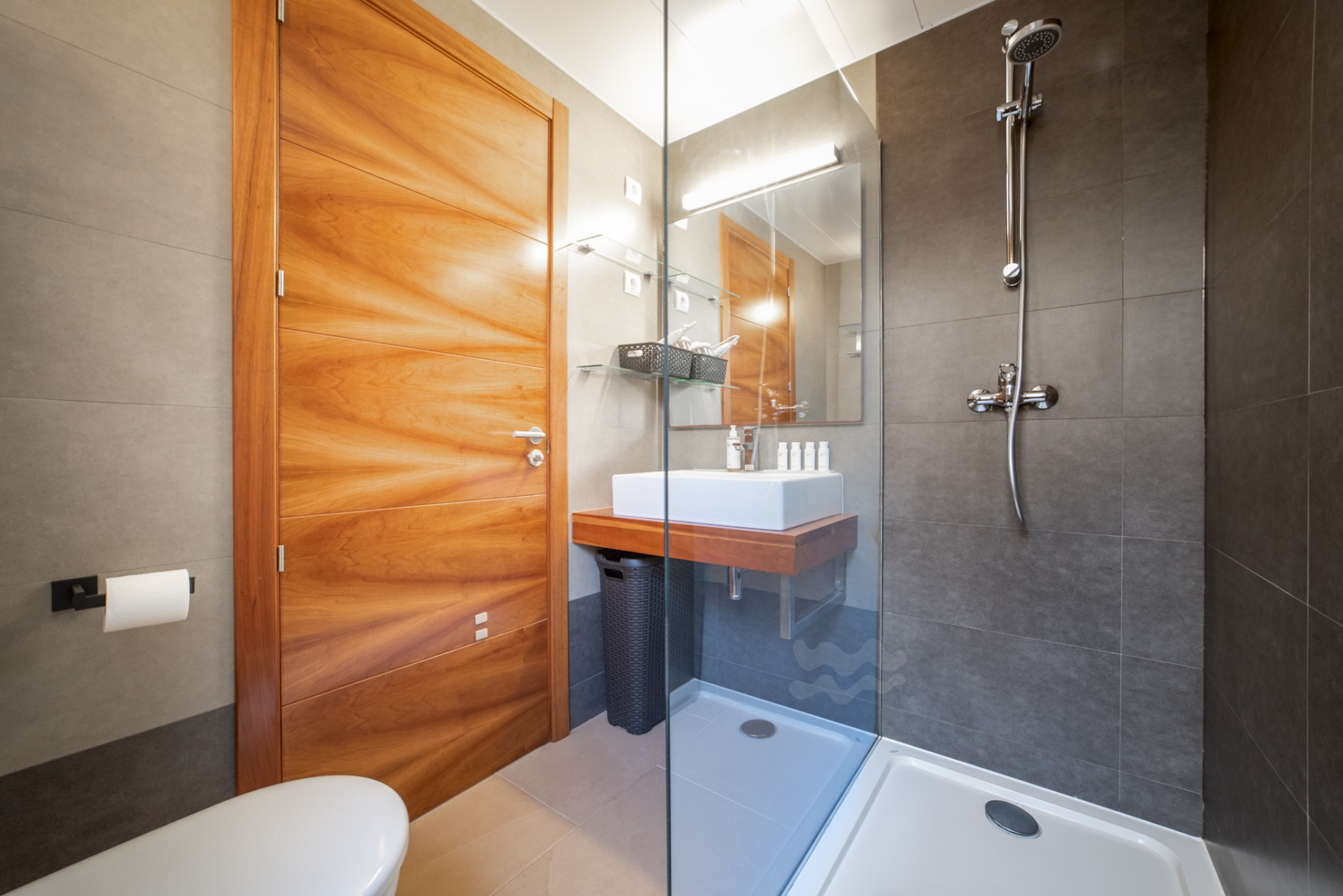 Nienke, Cala Tarida 23