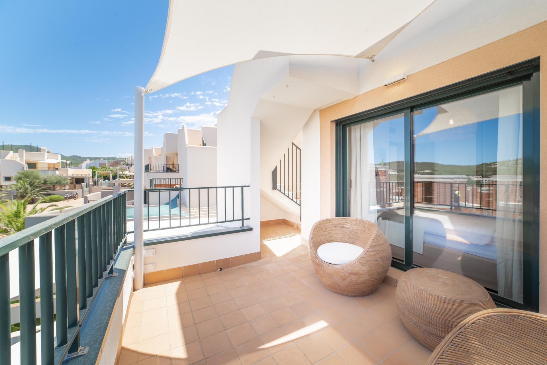 Nienke, Cala Tarida 44