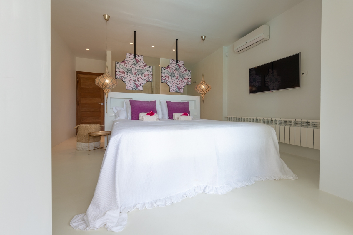 Sophia-mea, Sant Jordi 37